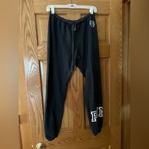 VS PINK Classic Sweatpants!